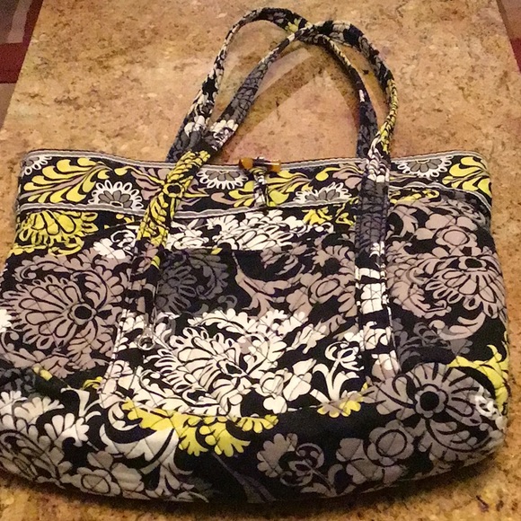 Vera Bradley Handbags - Vera Bradley retired baroque tote bag